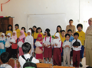 Charity to SDN Harjamukti 01